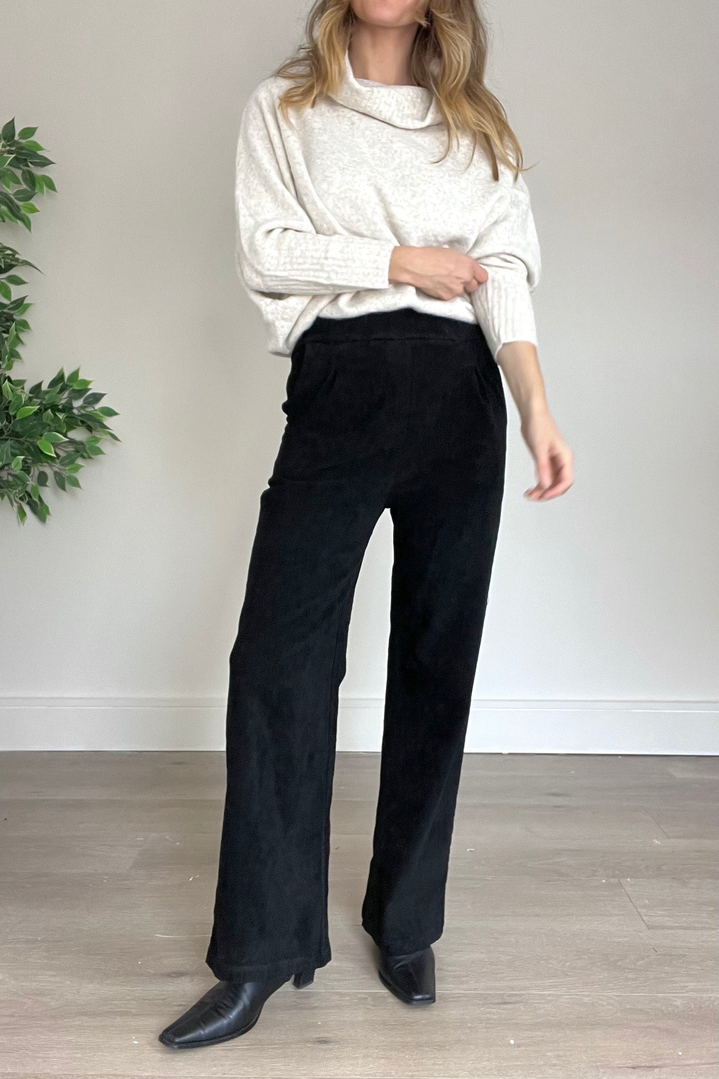 Needle Cord Magic Trousers