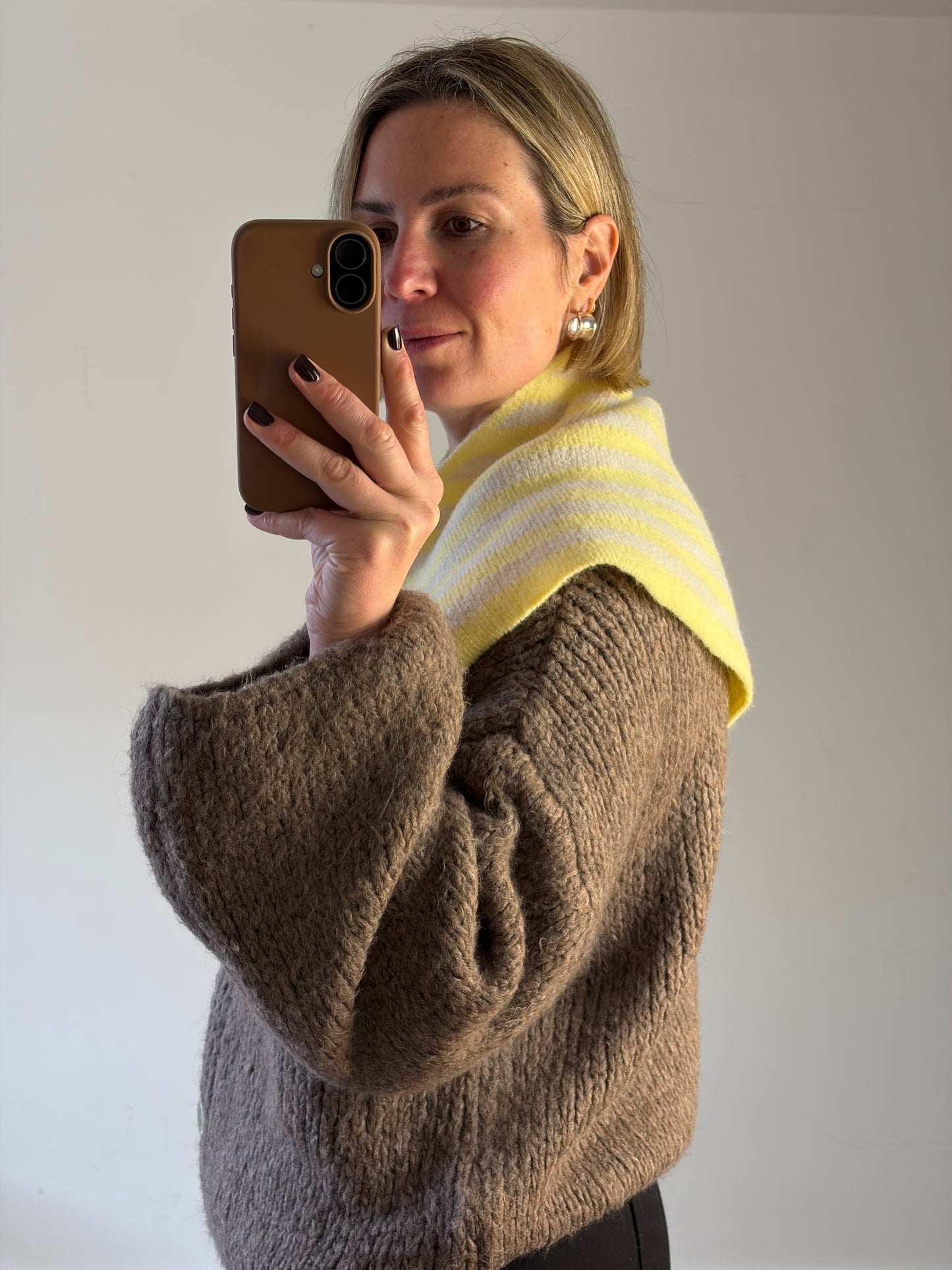 Triangle stripe scarf