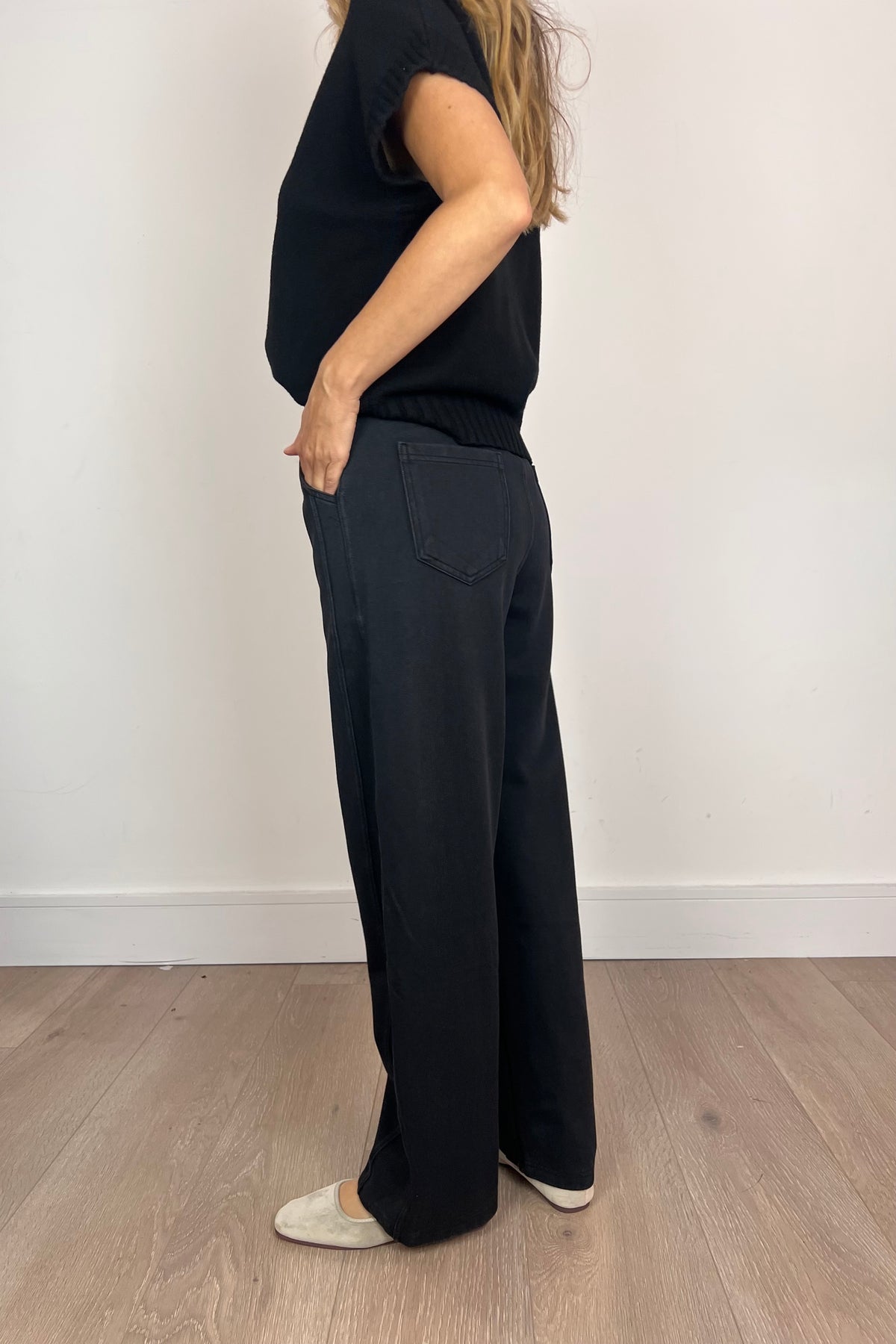 Washed Black Casual Barrel Shape Trousers/Jeans