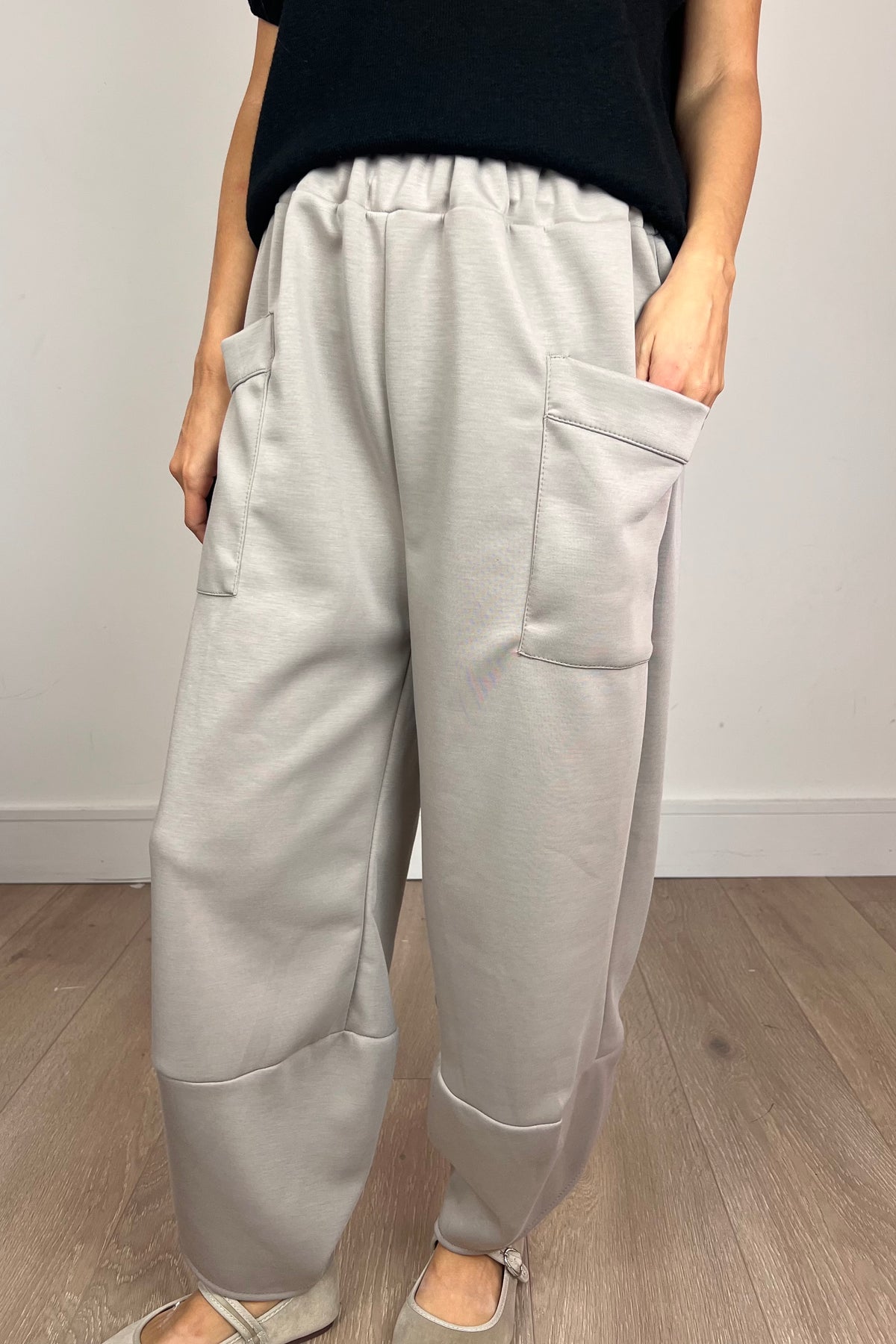 Barrel Shape Scuba Trousers