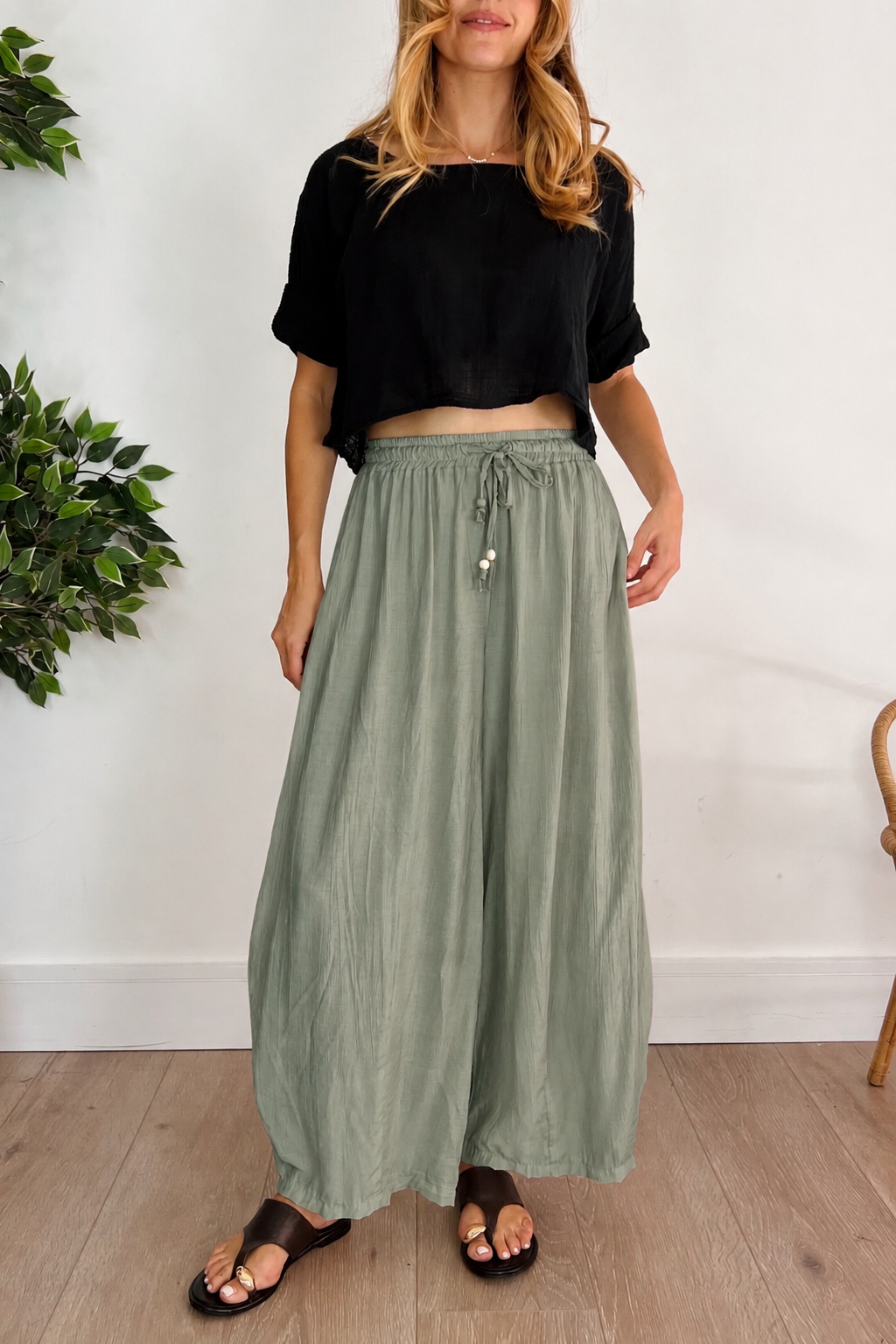 Lightweight Barrel Trousers