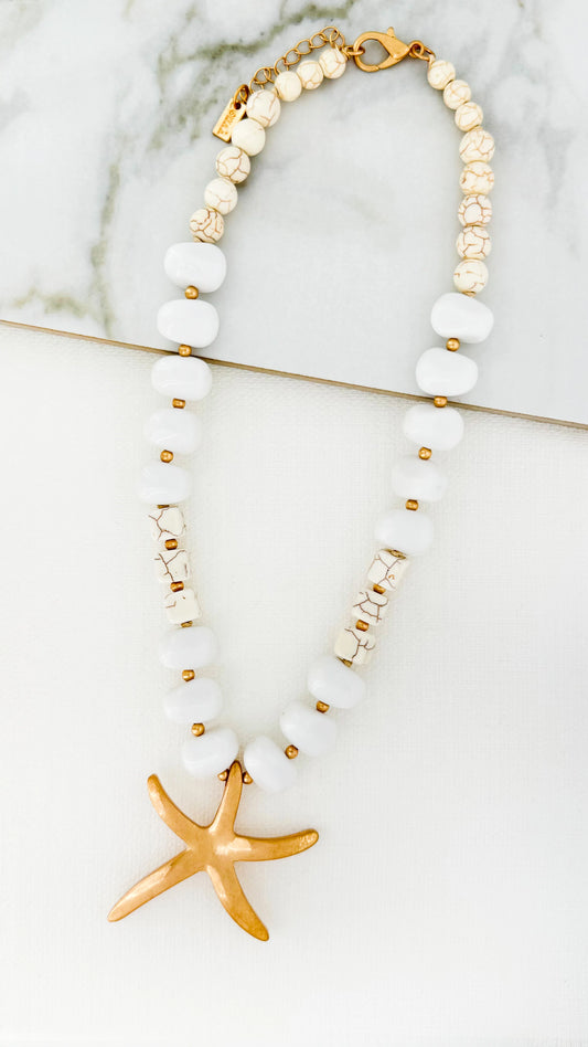 Short white and beige bead necklace with gold