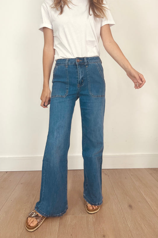 The Wide Leg Toxik Jeans in Mid Wash