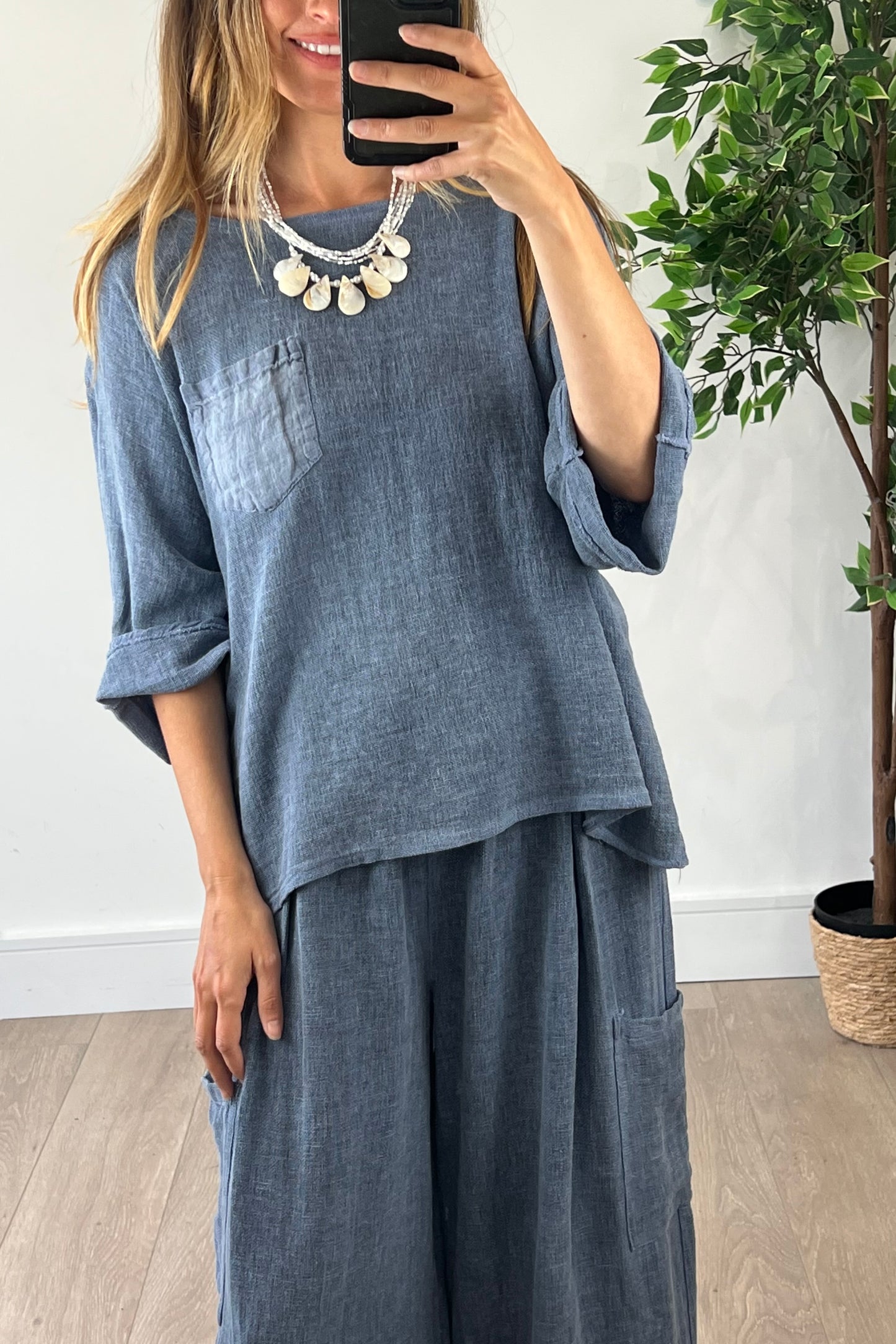 Linen Blend Pocket Top in Navy
