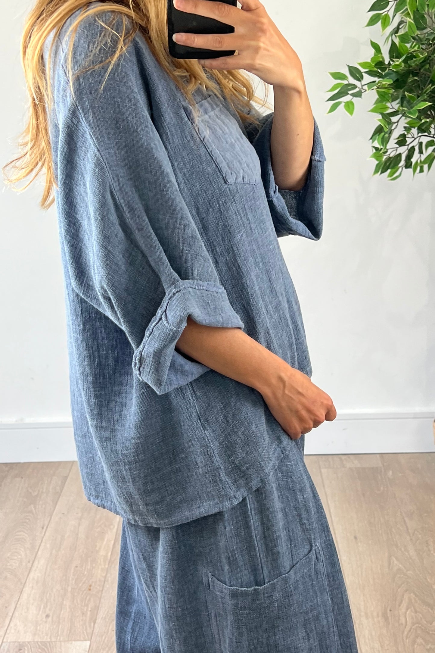 Linen Blend Pocket Top in Navy