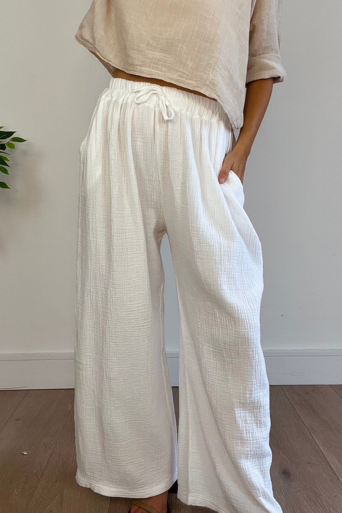 Cheesecloth Trousers in White