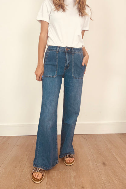 The Wide Leg Toxik Jeans in Mid Wash