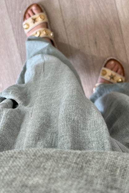Linen blend Barrel Trousers in Khaki