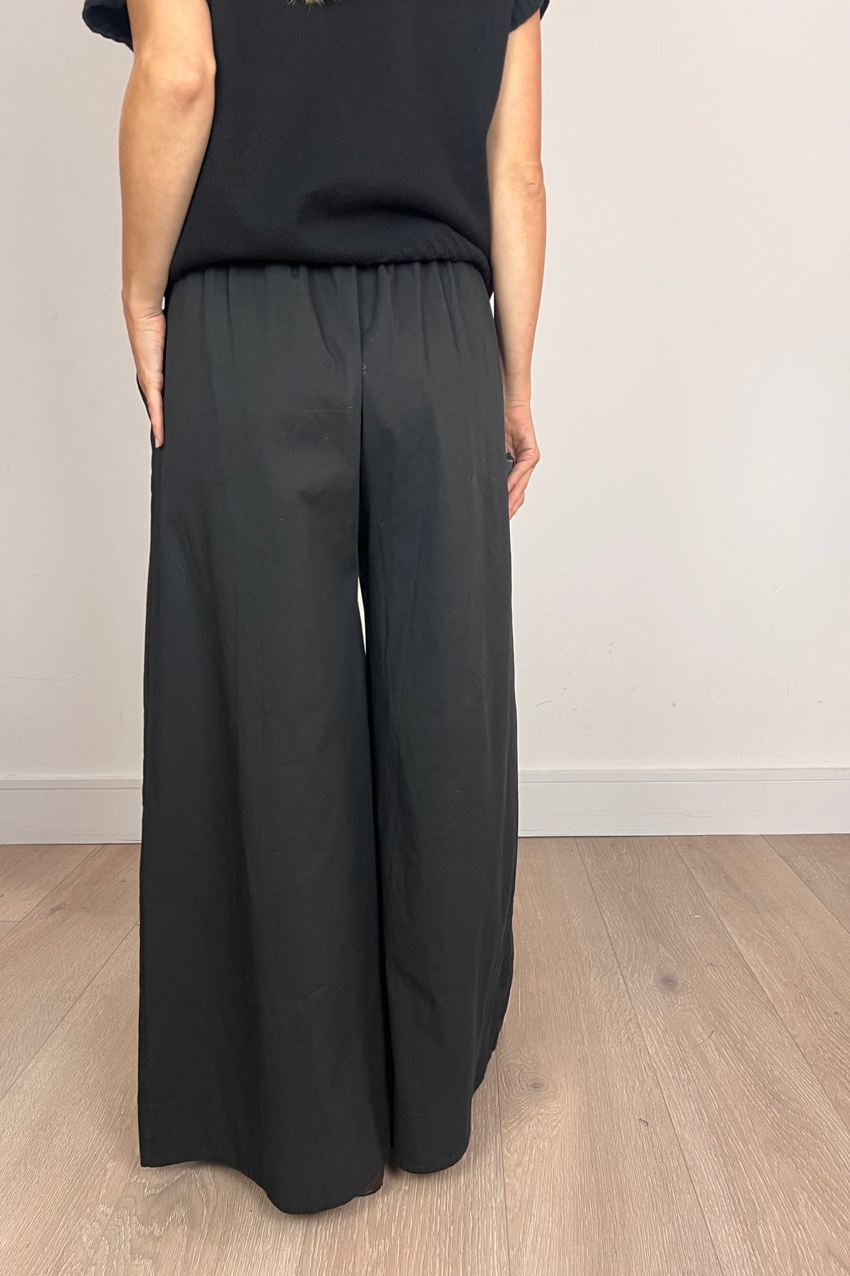 Super Wide Leg Poplin Trousers