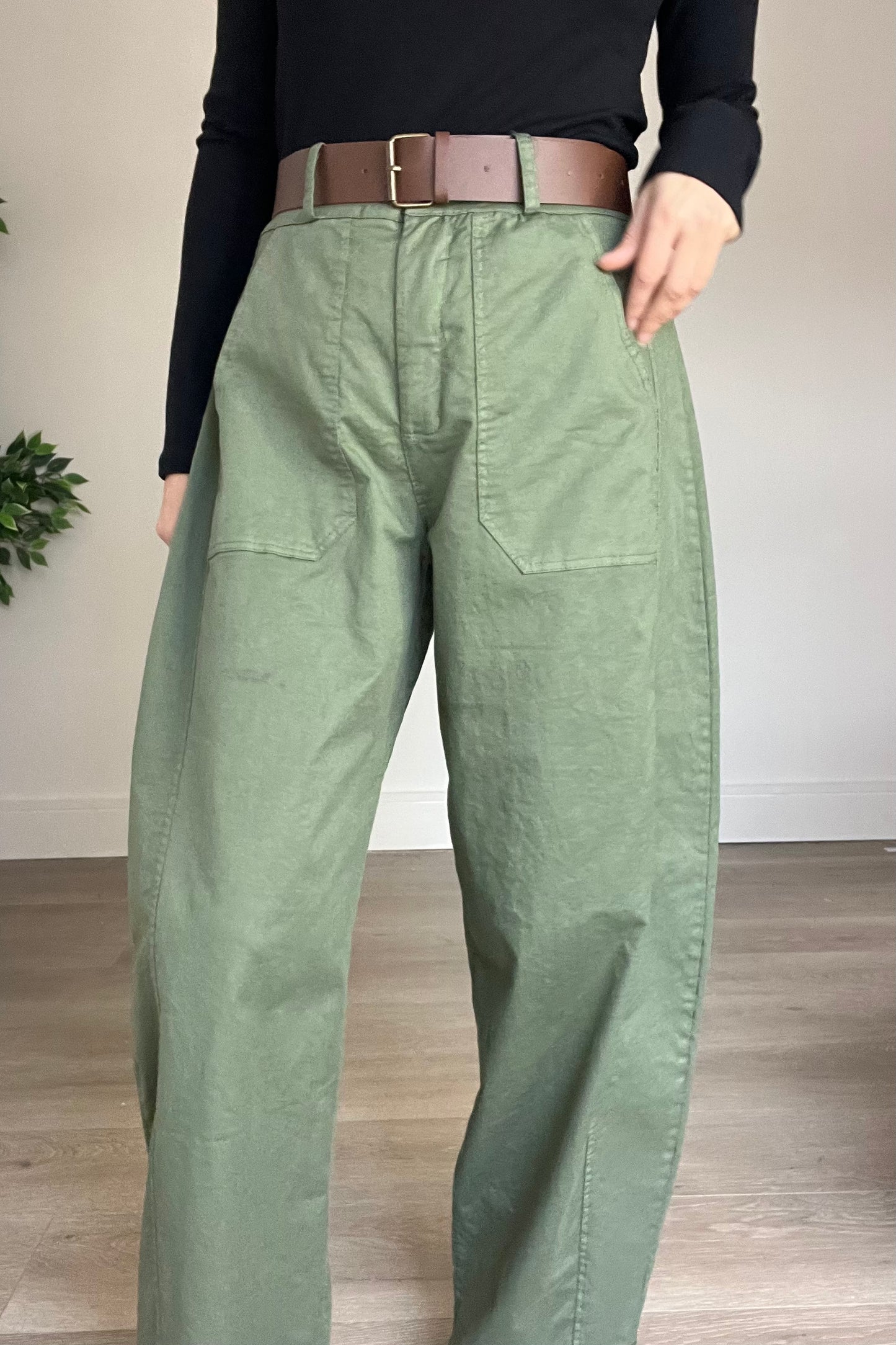 Barrel Style Trousers