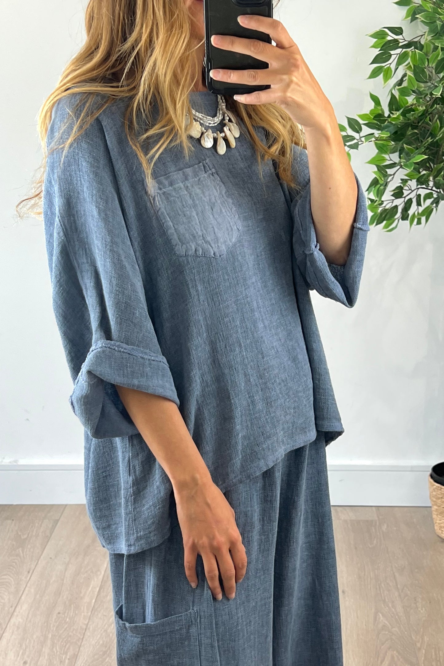 Linen Blend Pocket Top in Navy