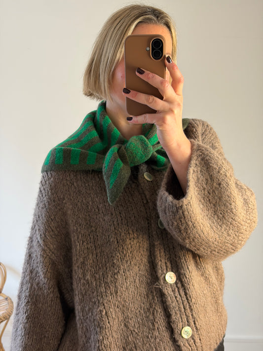 Triangle stripe scarf