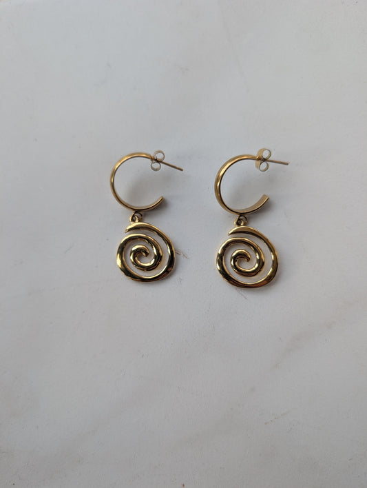 Gold Swirl earrings
