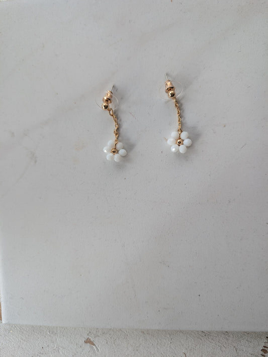 White Dangle Daisy Earrings